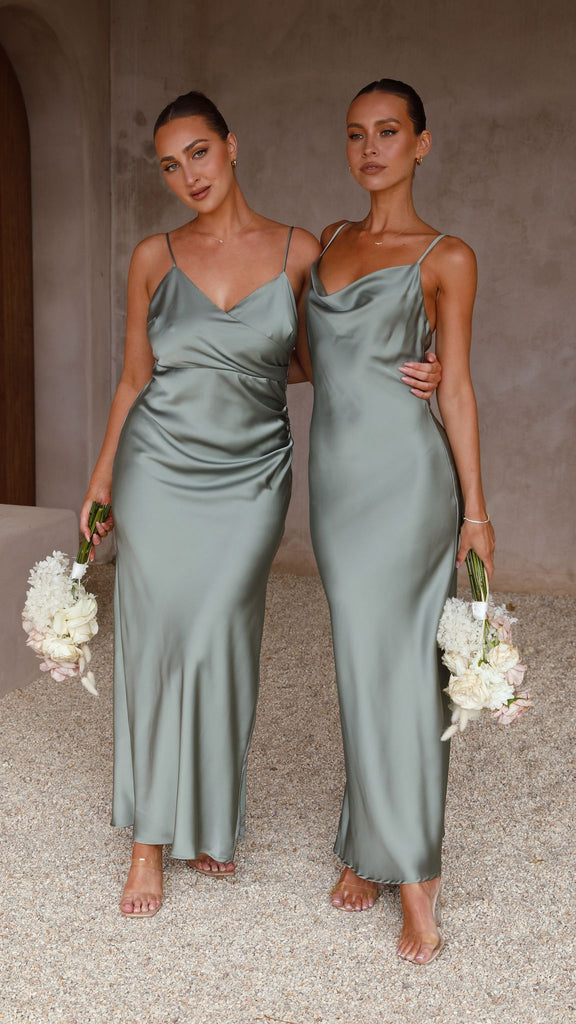 Vestido Largo Satinado Cobre con Escote Drapeado