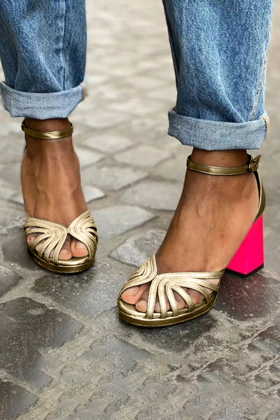 Sandalias de mujer – Brillo con toque moderno