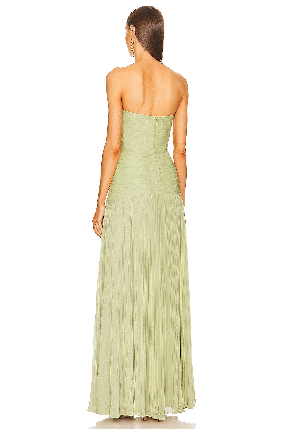 Vestido Largo Strapless con Falda Plisada – Verde Suave