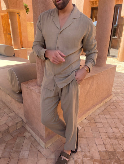 Conjunto de Hombre – Elegancia Relajada con Toque Natural