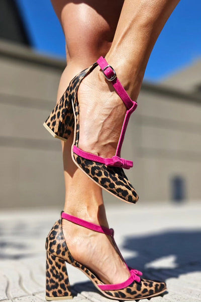 Zapatos de mujer – Animal print con detalles fucsia elegantes
