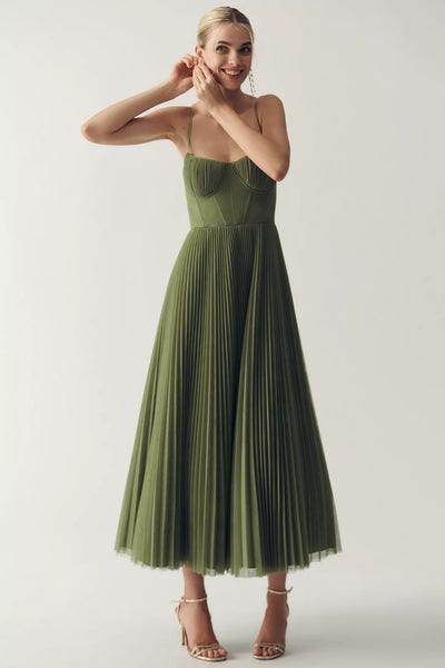 Vestido Midi Verde Plisado con Tirantes Finos
