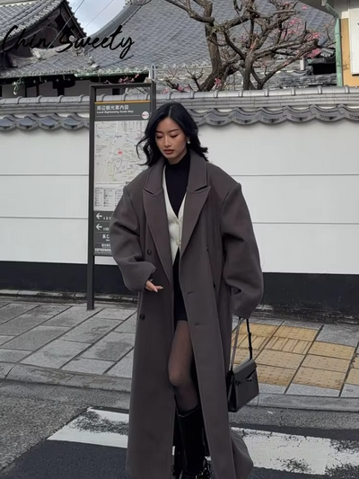 Abrigo “Claudia” – Elegancia estructurada y estilo urbano